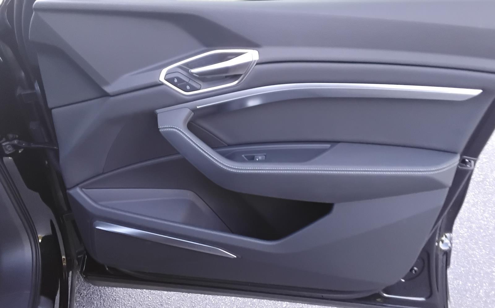 2024 Audi Q8 e-tron Premium Plus
