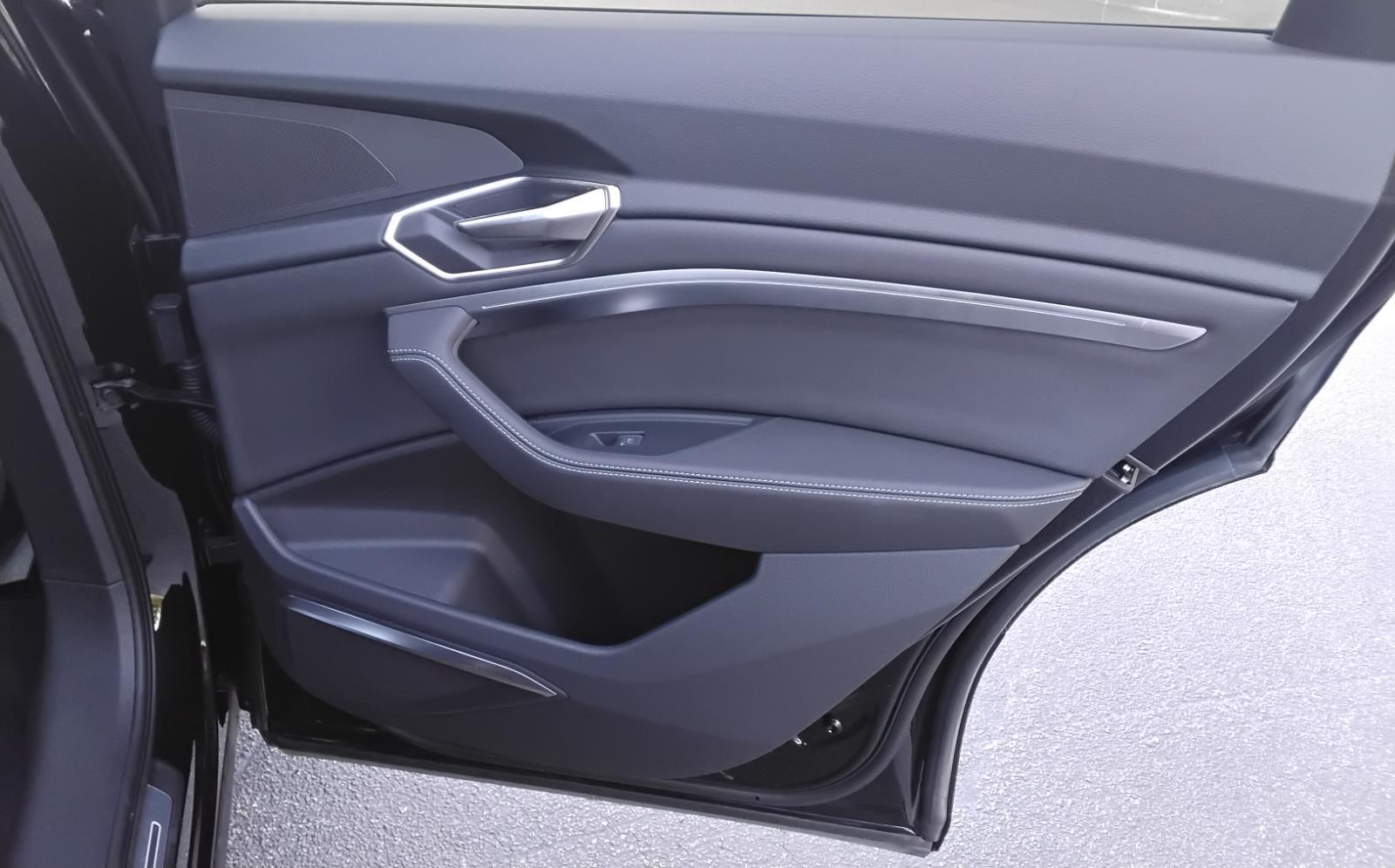 2024 Audi Q8 e-tron Premium Plus
