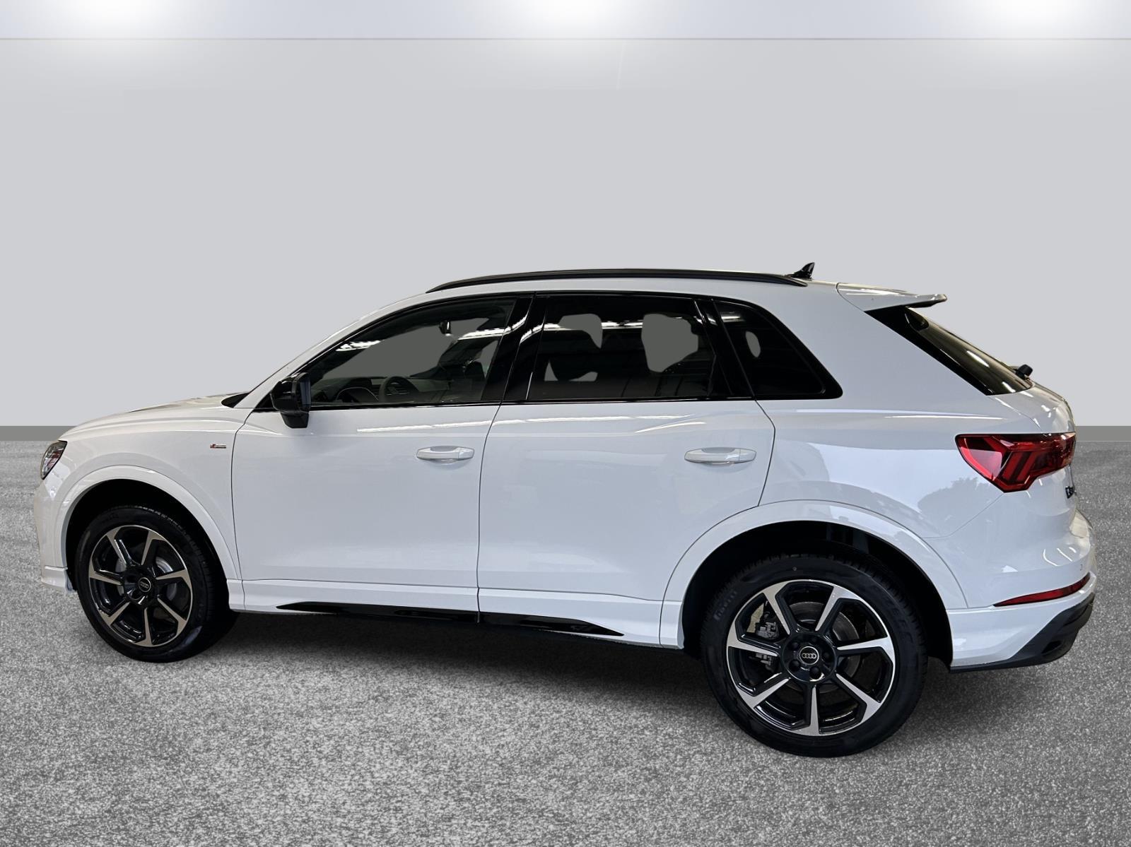 2025 Audi Q3 S line Premium Plus