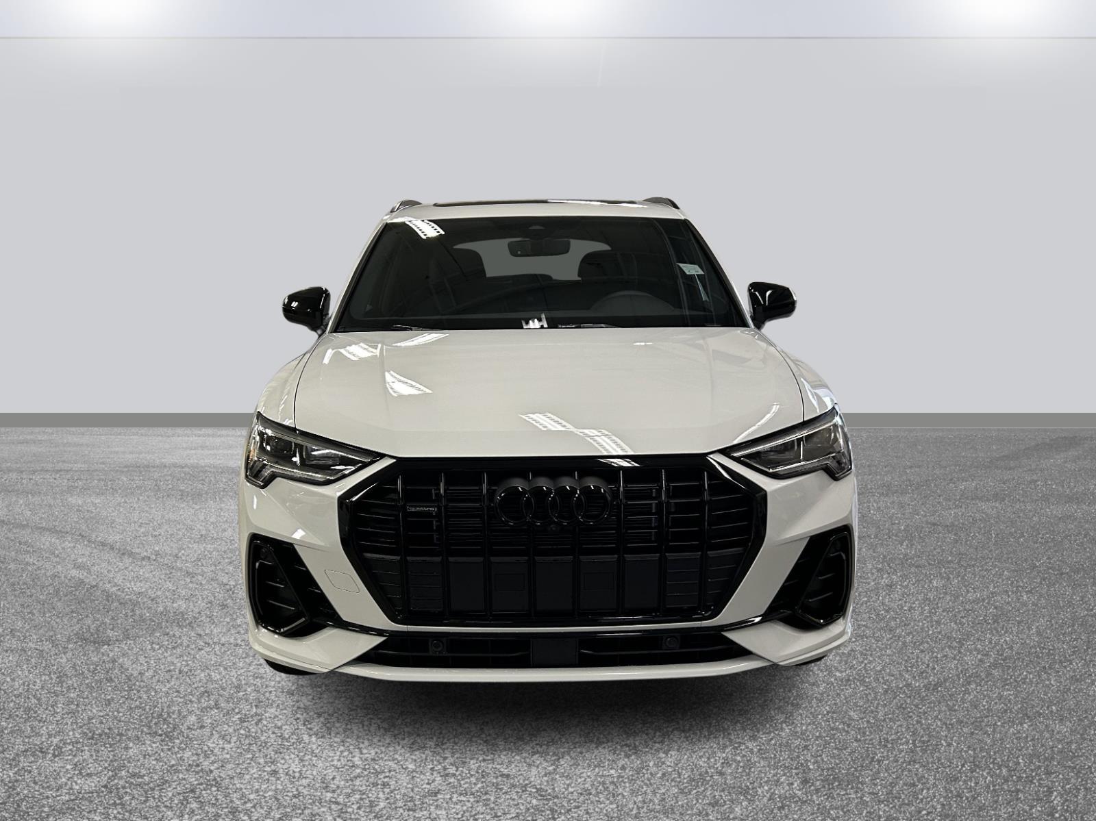 2025 Audi Q3 S line Premium Plus photo 2