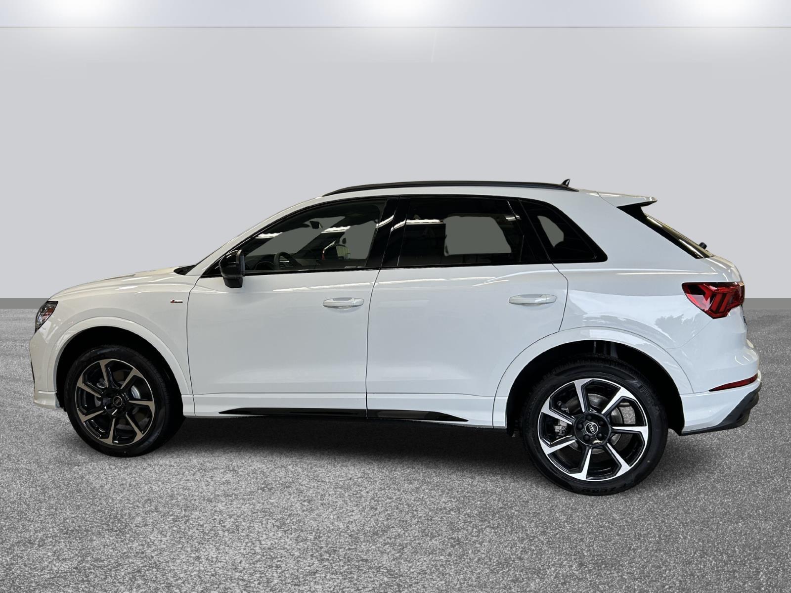 2025 Audi Q3 S line Premium Plus