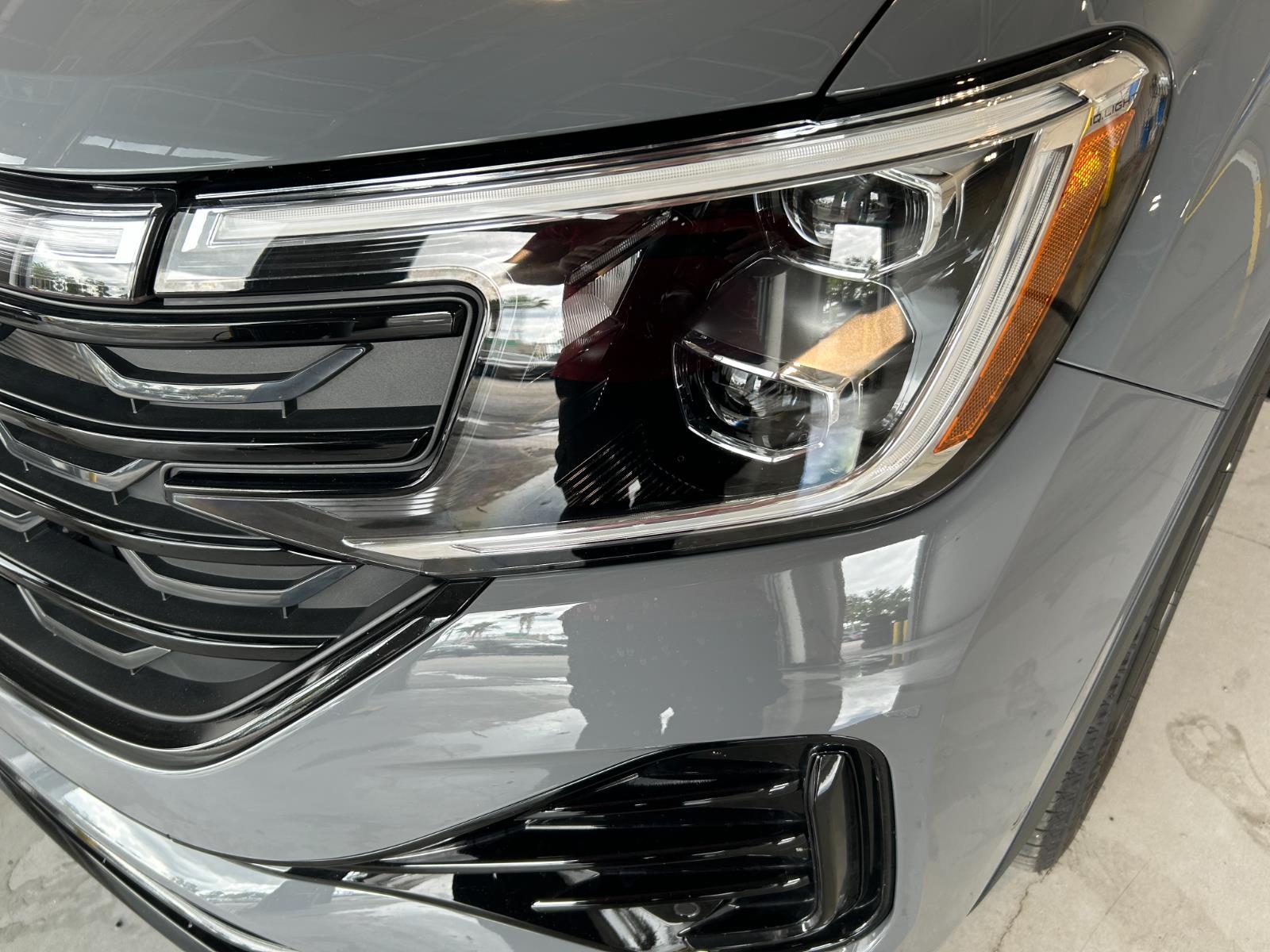 2024 Volkswagen Atlas Cross Sport 2.0T SEL Premium R-Line