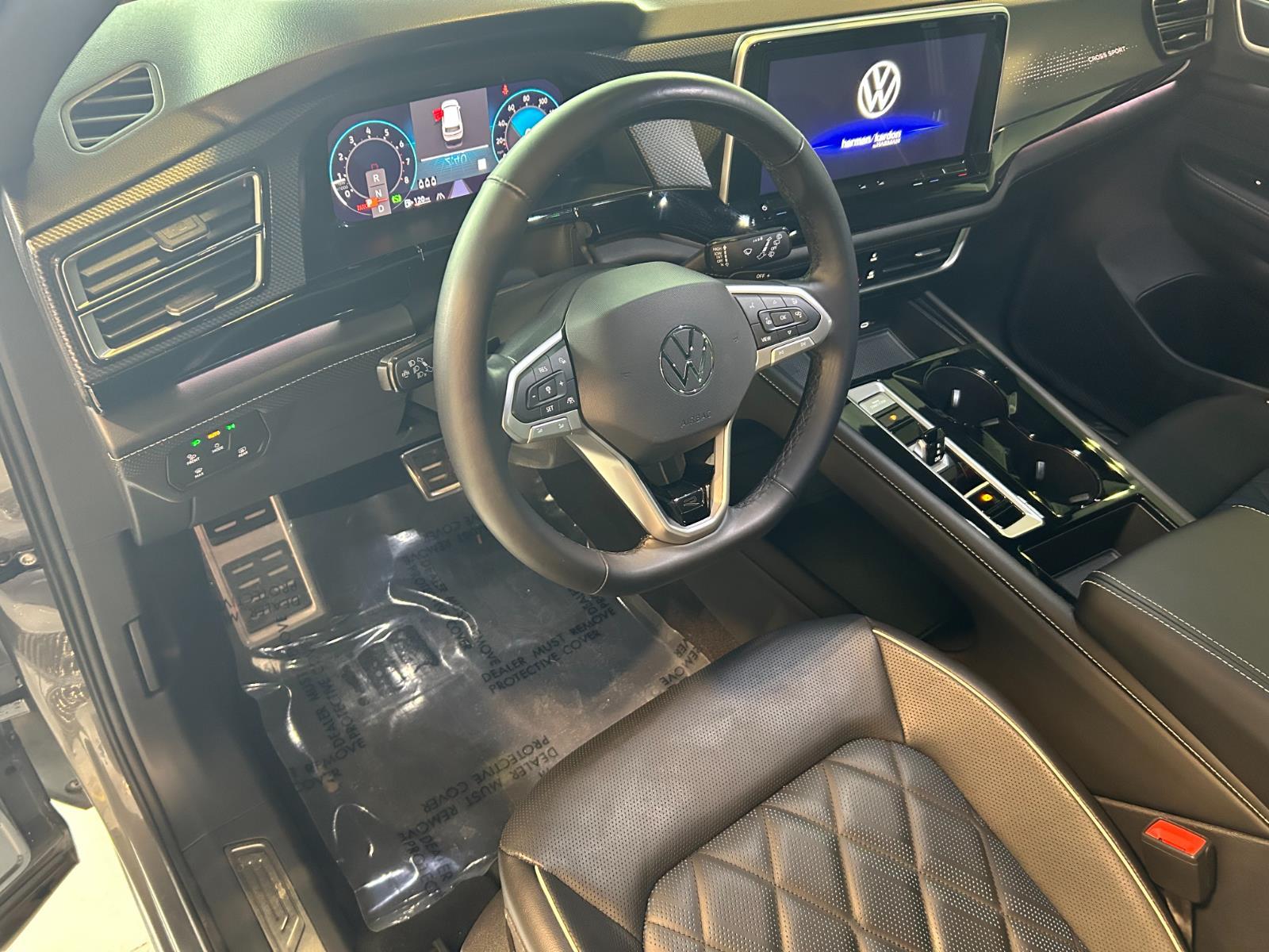 2024 Volkswagen Atlas Cross Sport 2.0T SEL Premium R-Line