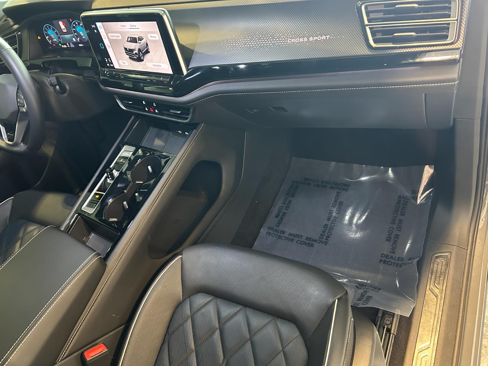 2024 Volkswagen Atlas Cross Sport 2.0T SEL Premium R-Line
