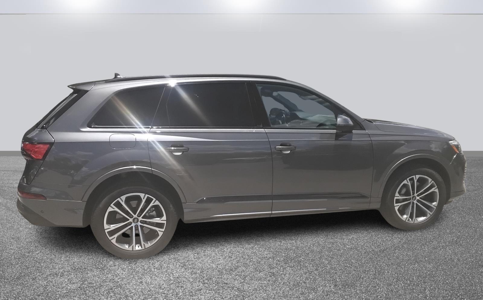 2025 Audi Q7 Premium Plus