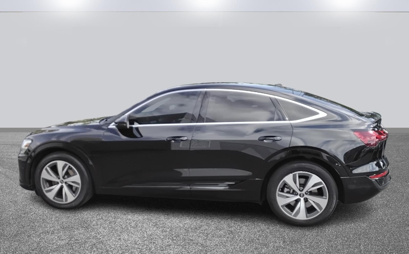 2024 Audi Q8 e-tron Sportback S line Premium Plus