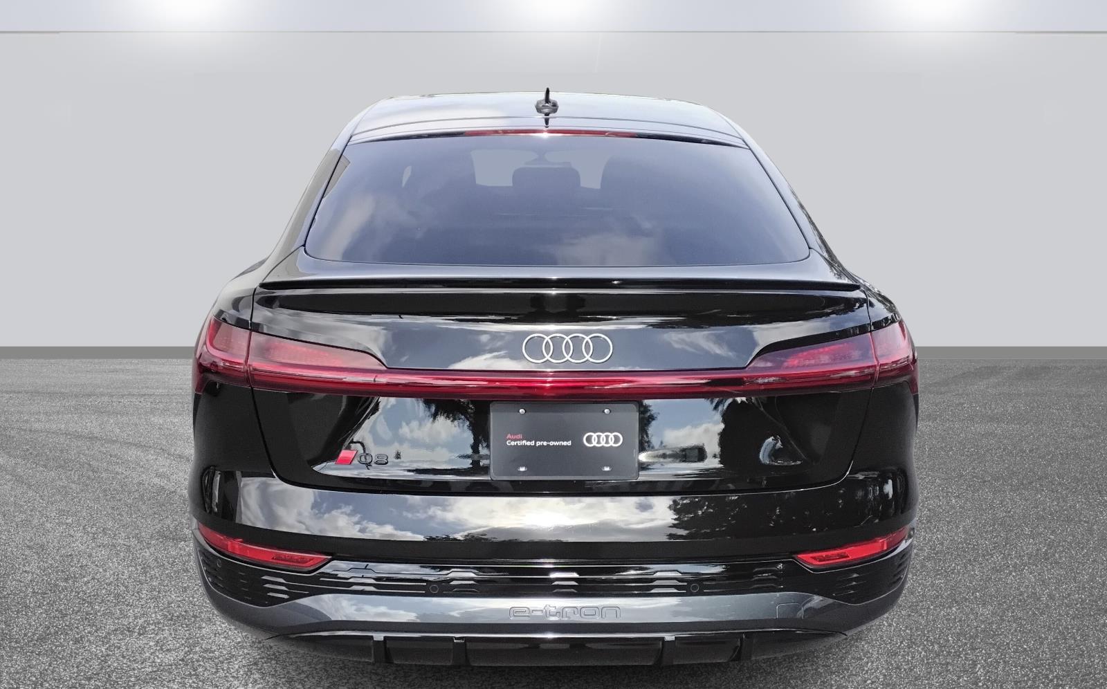 2024 Audi Q8 e-tron Sportback S line Premium Plus