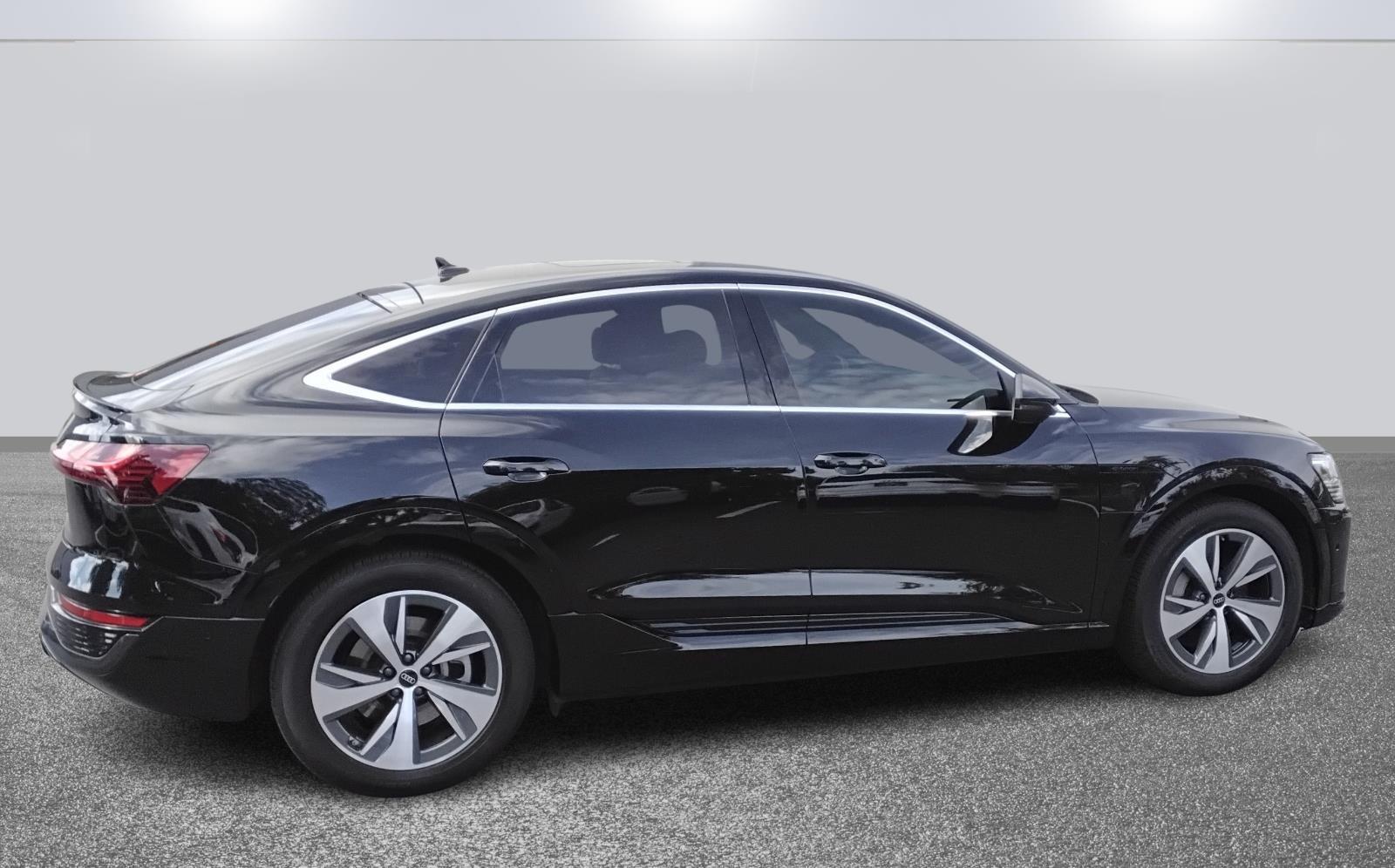 2024 Audi Q8 e-tron Sportback S line Premium Plus