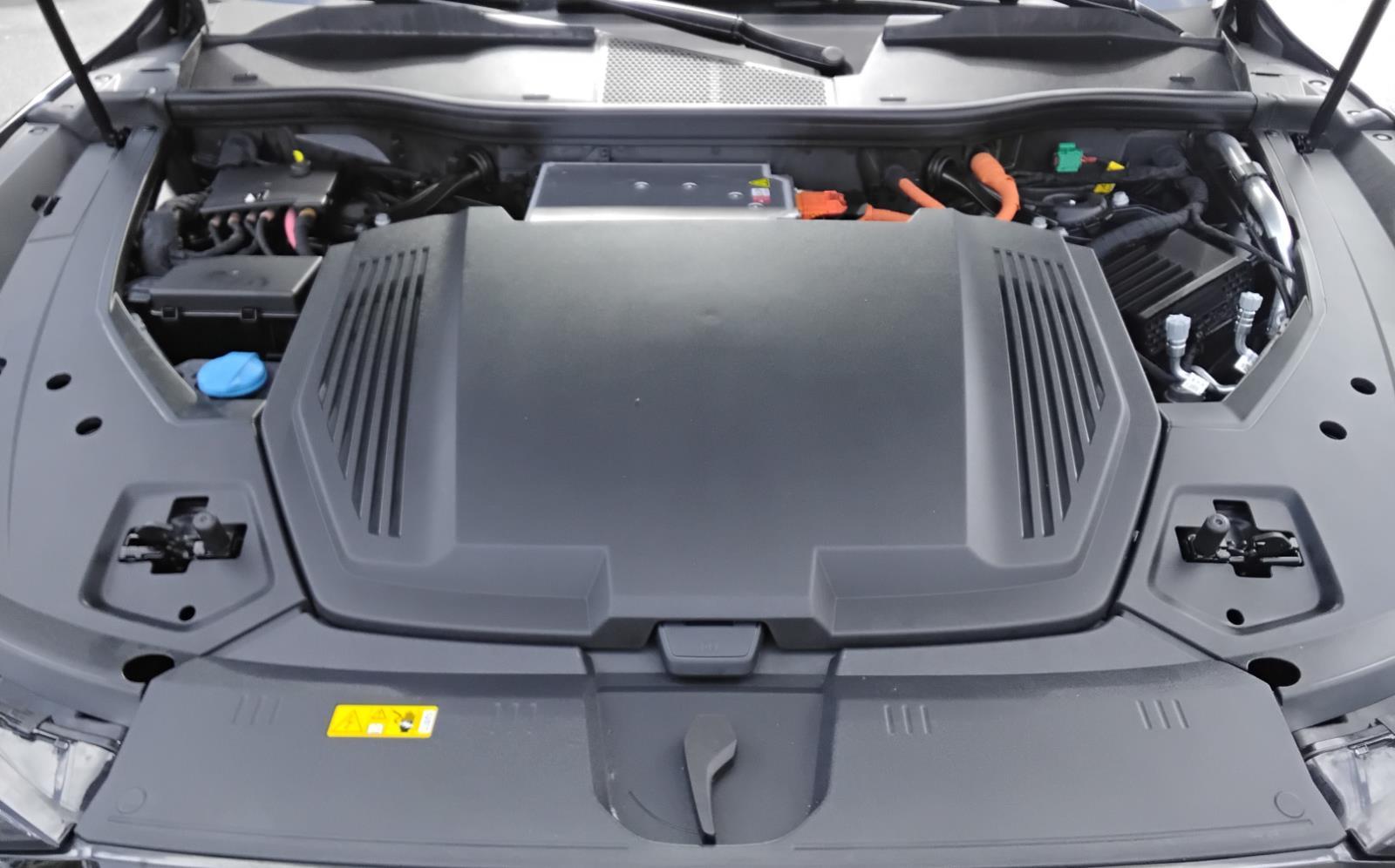 2024 Audi Q8 e-tron Sportback S line Premium Plus