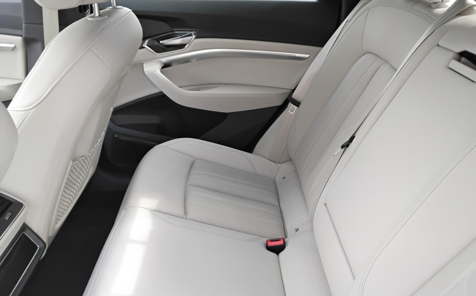 2024 Audi Q8 e-tron Sportback S line Premium Plus