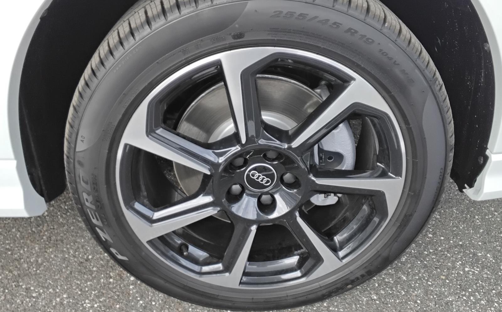 2025 Audi Q3 S line Premium Plus