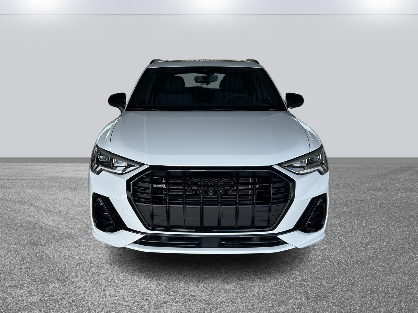 2025 Audi Q3 S line Premium Plus photo 2