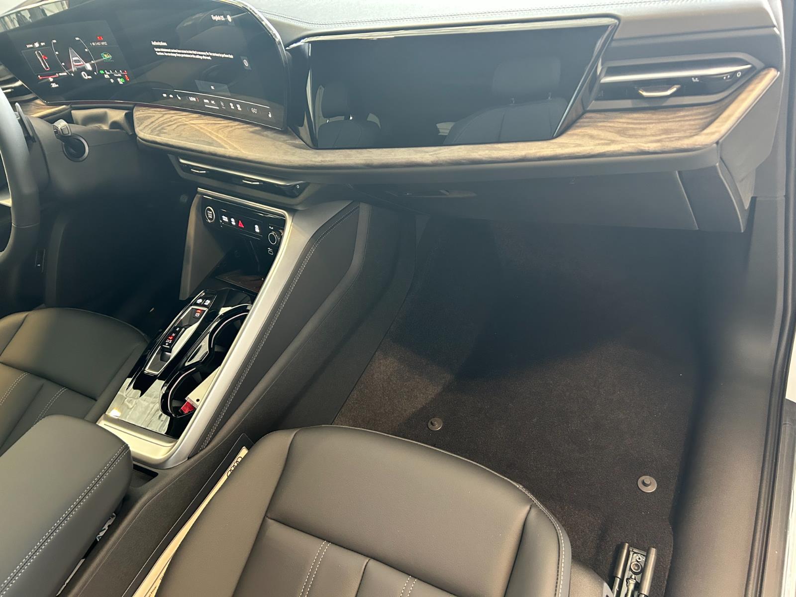 2025 Audi Q5 Premium