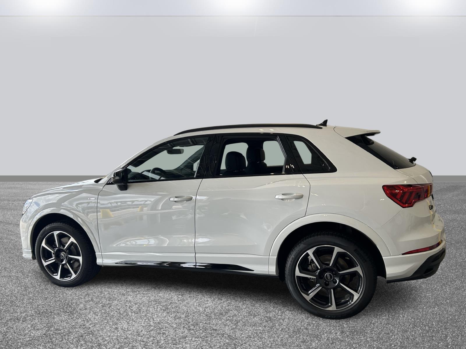 2025 Audi Q3 S line Premium Plus