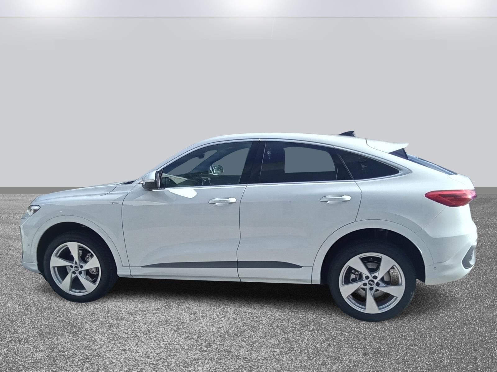 2025 Audi Q5 Sportback Premium Plus