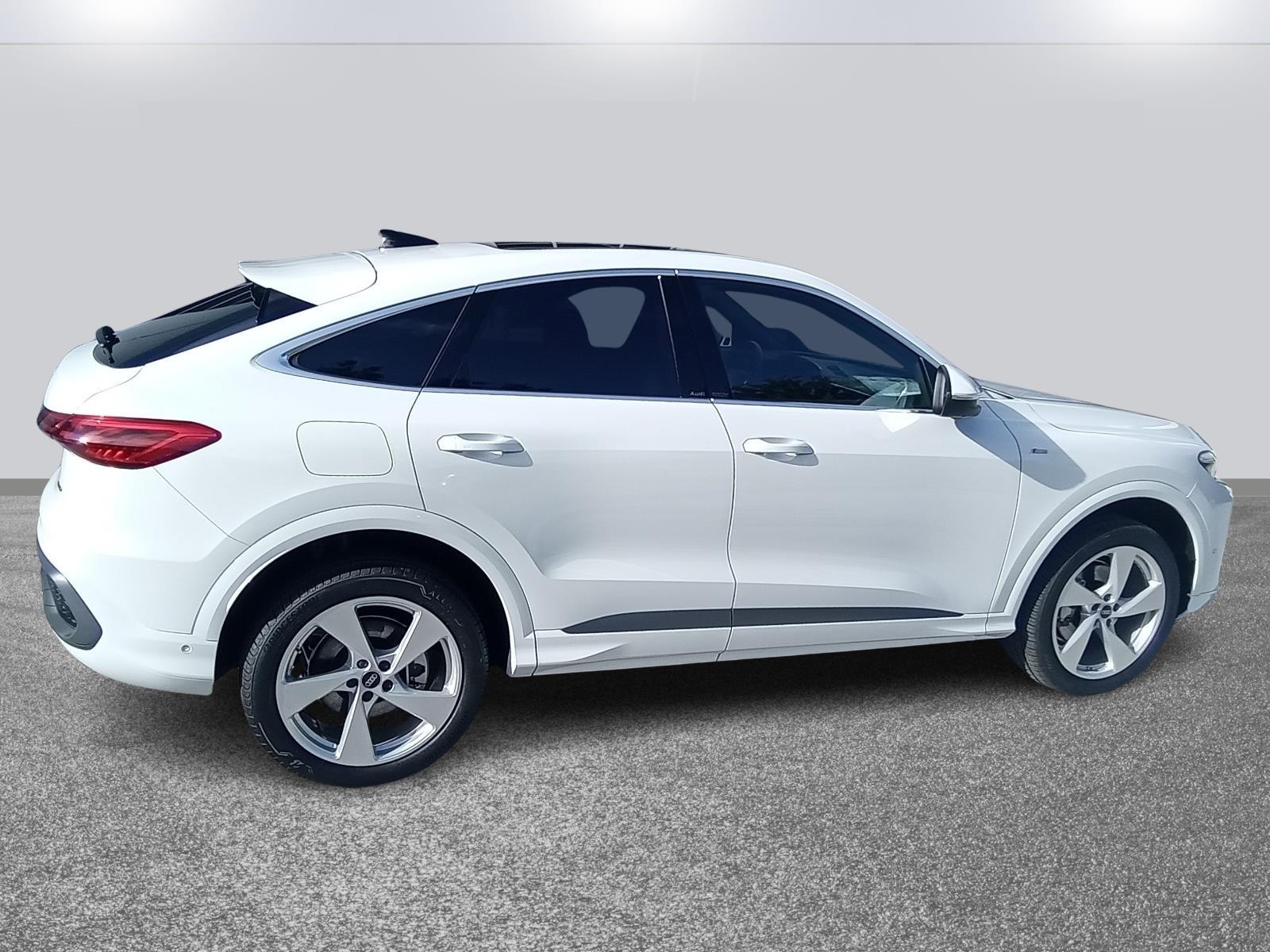 2025 Audi Q5 Sportback Premium Plus photo 4