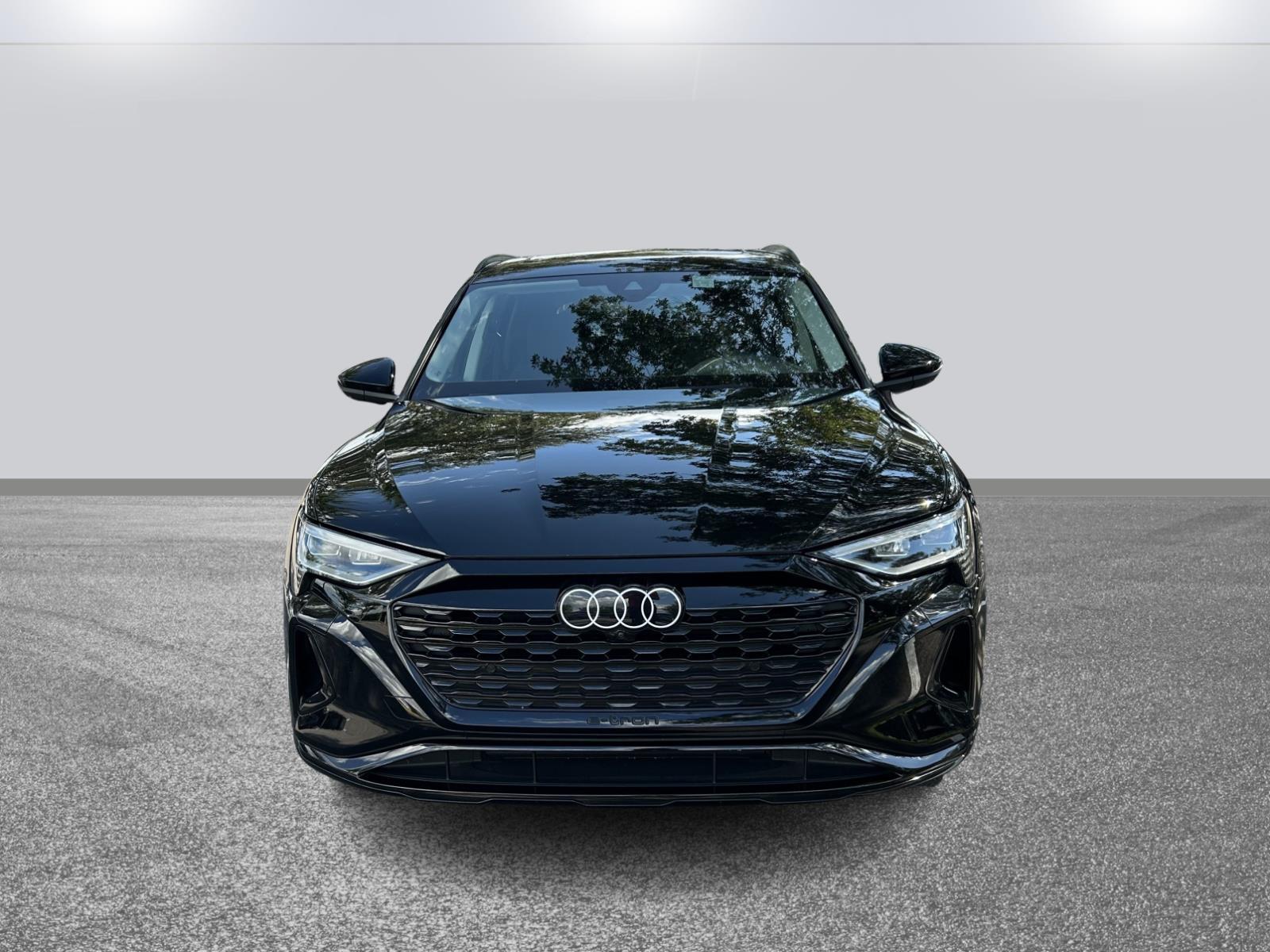 2024 Audi Q8 e-tron Premium Plus