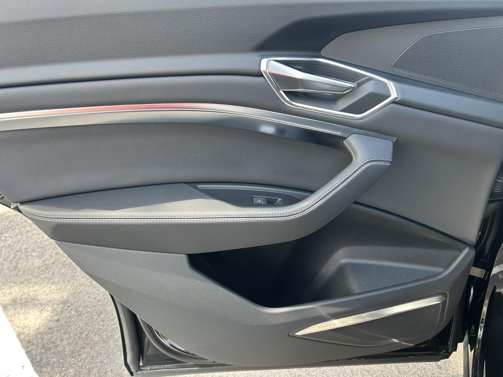2024 Audi Q8 e-tron Premium Plus