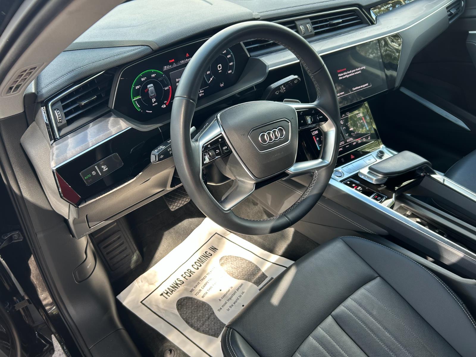 2024 Audi Q8 e-tron Premium Plus