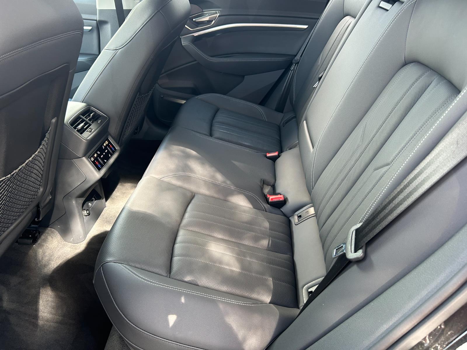 2024 Audi Q8 e-tron Premium Plus