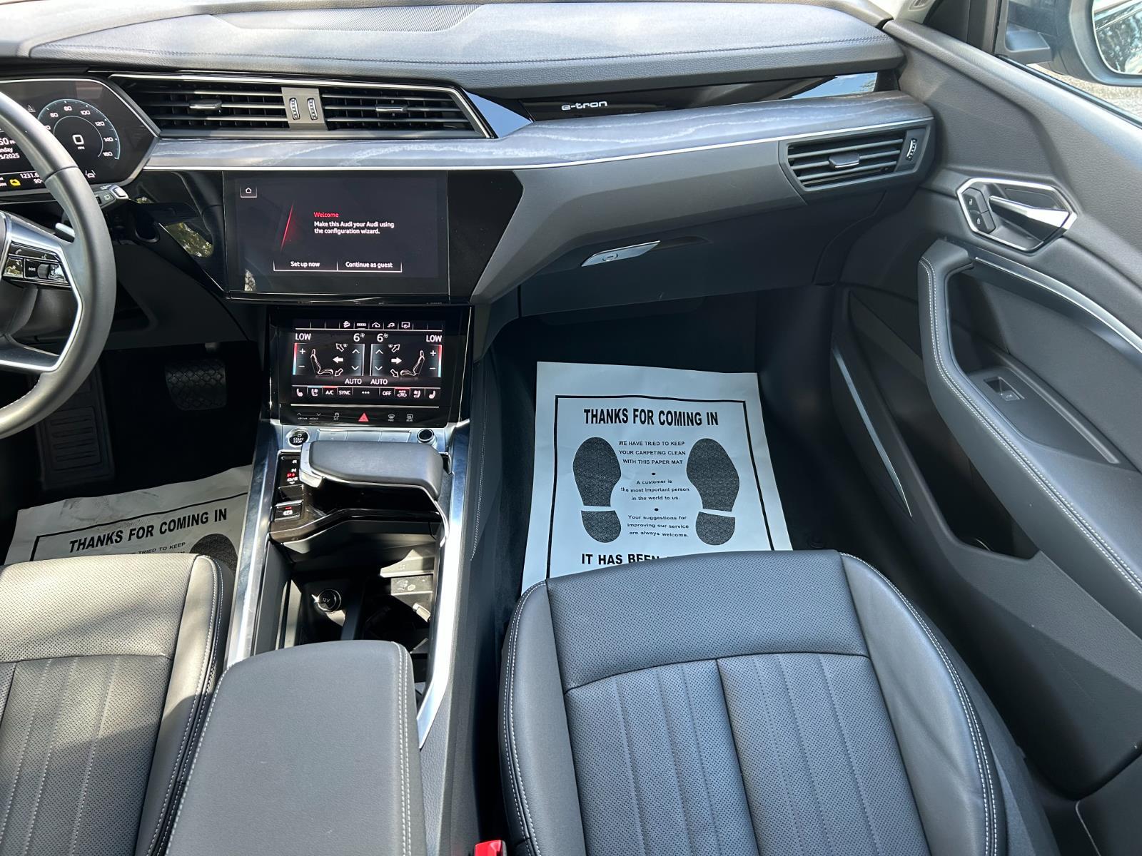 2024 Audi Q8 e-tron Premium Plus