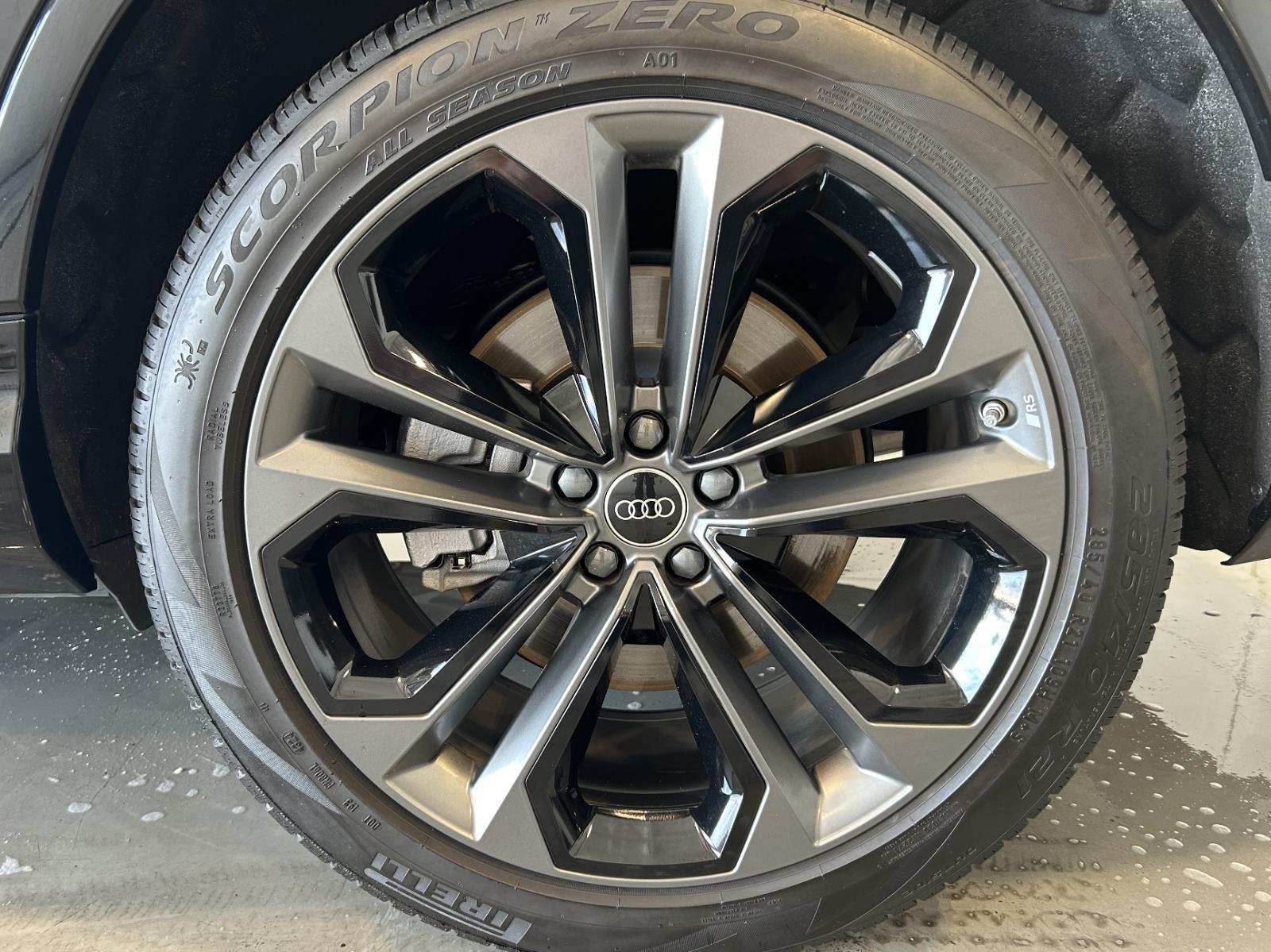 2025 Audi Q7 Premium Plus