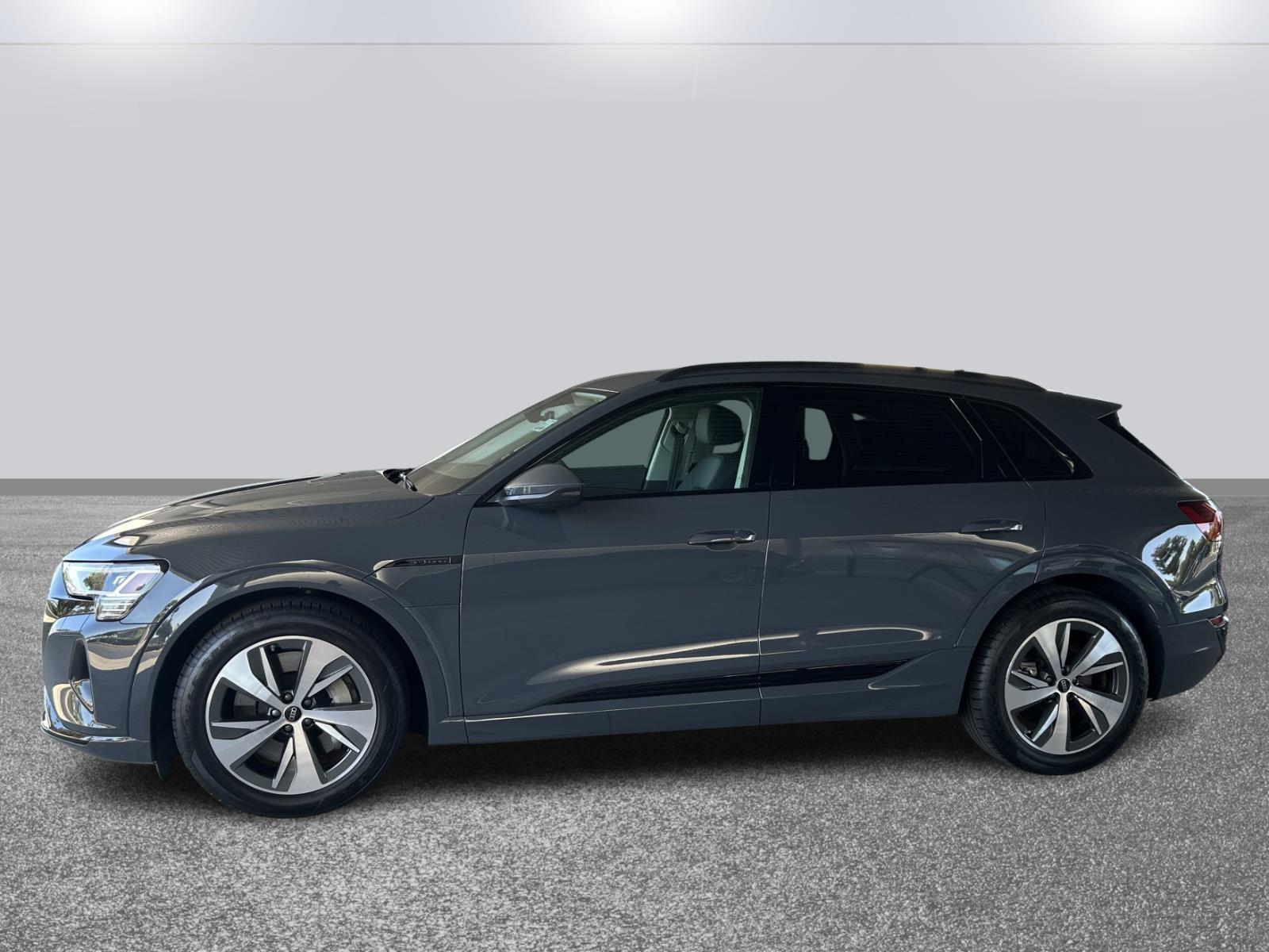 2024 Audi Q8 E-tron Premium photo 3