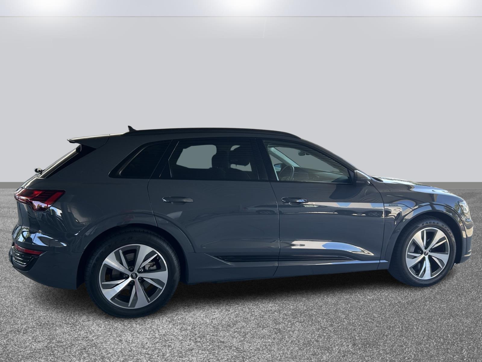 2024 Audi Q8 E-tron Premium photo 4