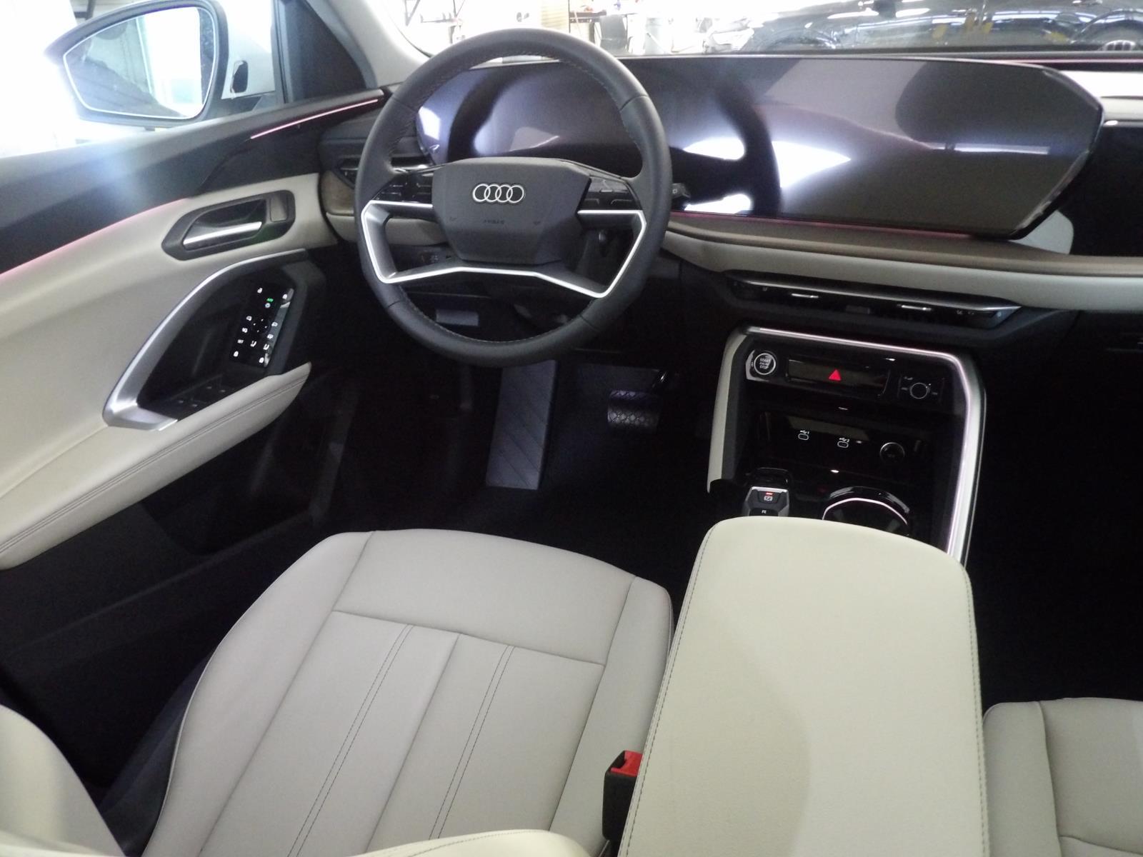 2025 Audi Q5 Premium