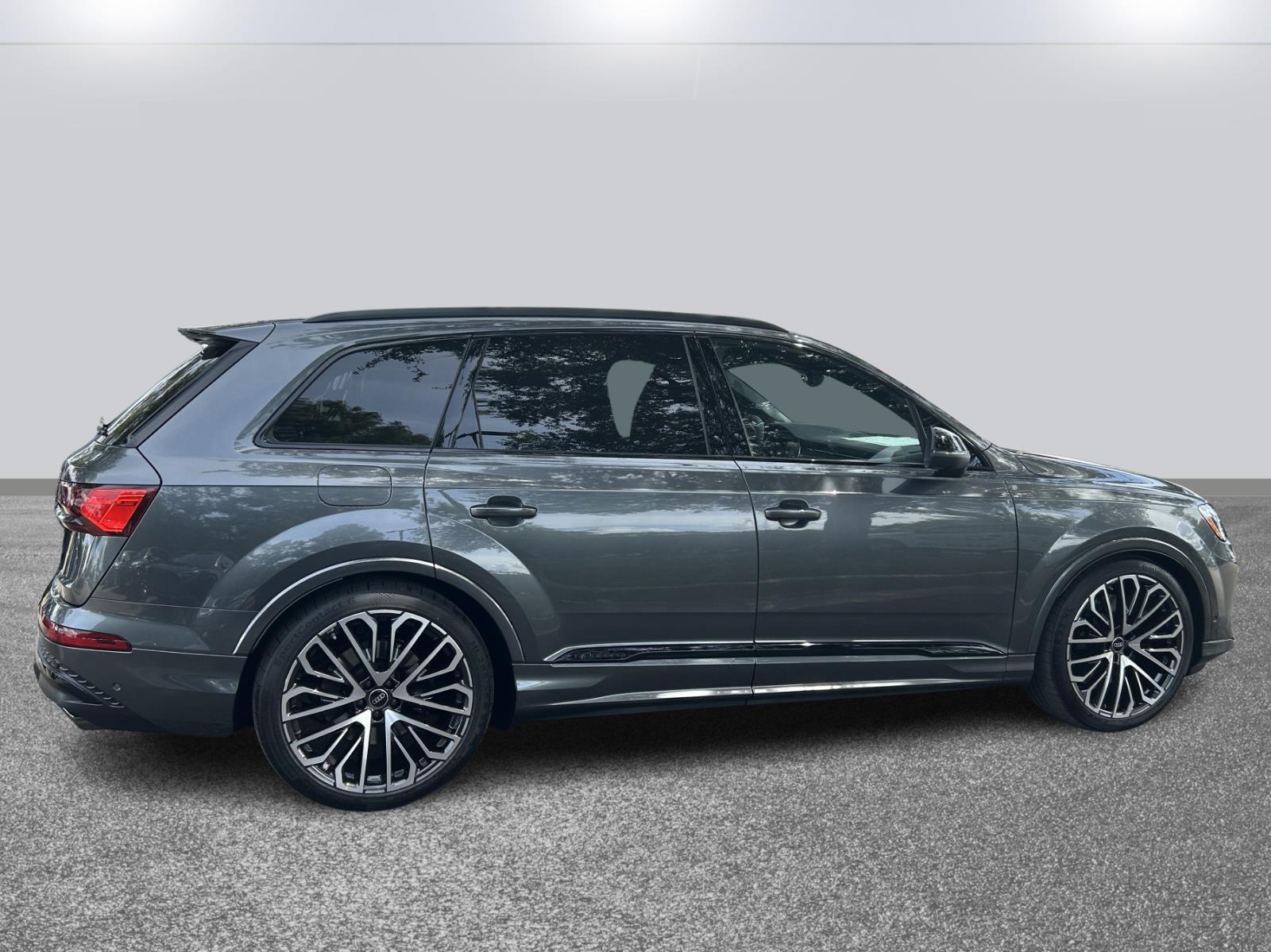 2026 Audi SQ7 Prestige