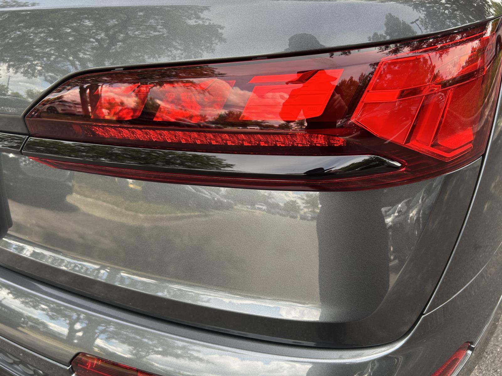 2026 Audi SQ7 Prestige