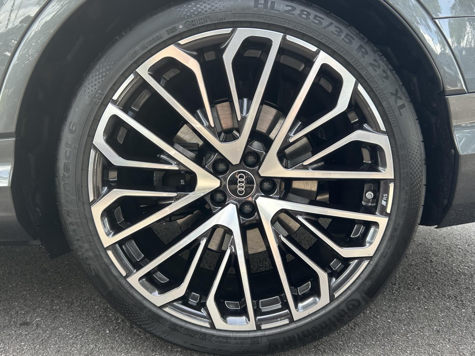 2026 Audi SQ7 Prestige