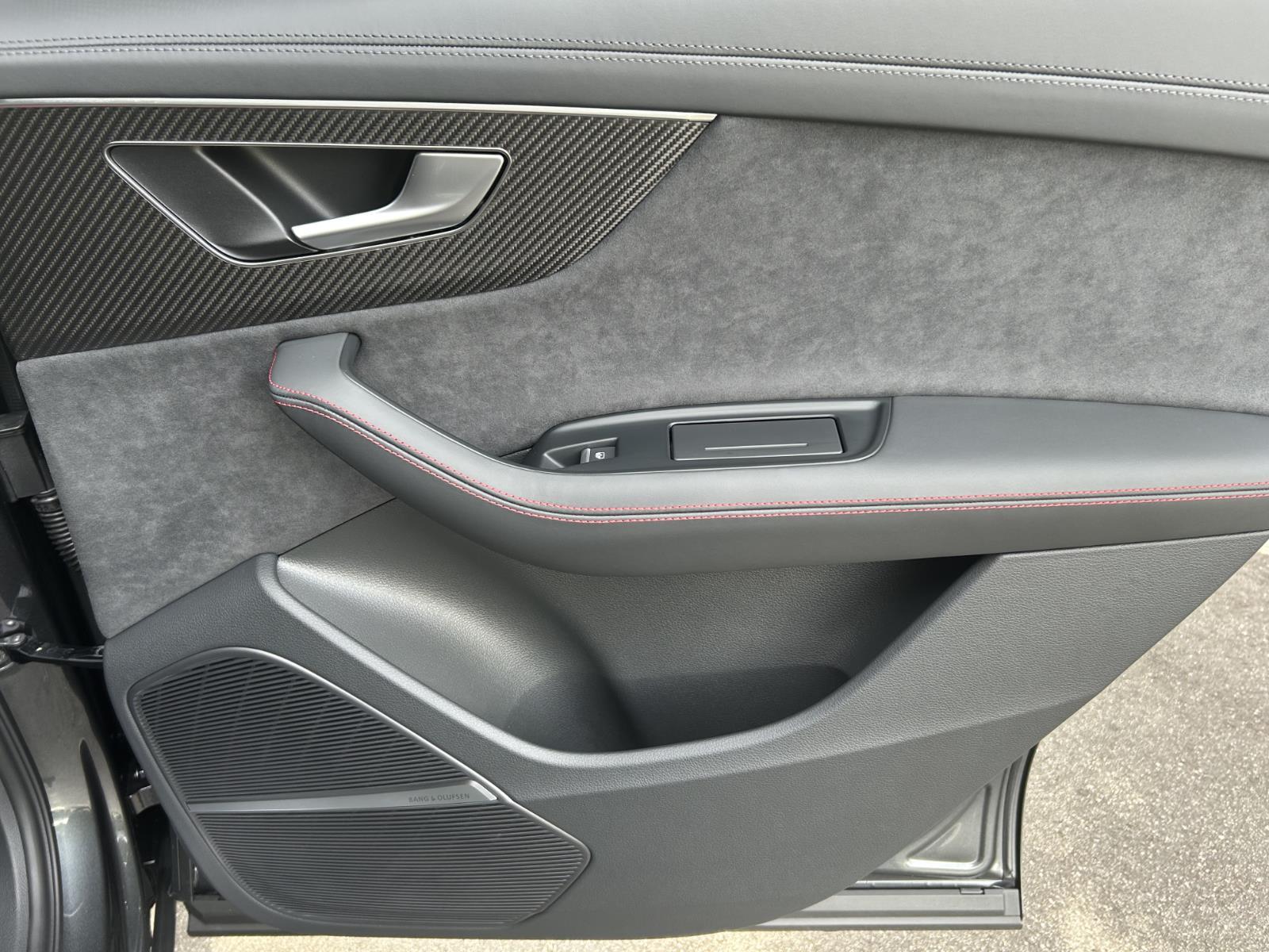 2026 Audi SQ7 Prestige