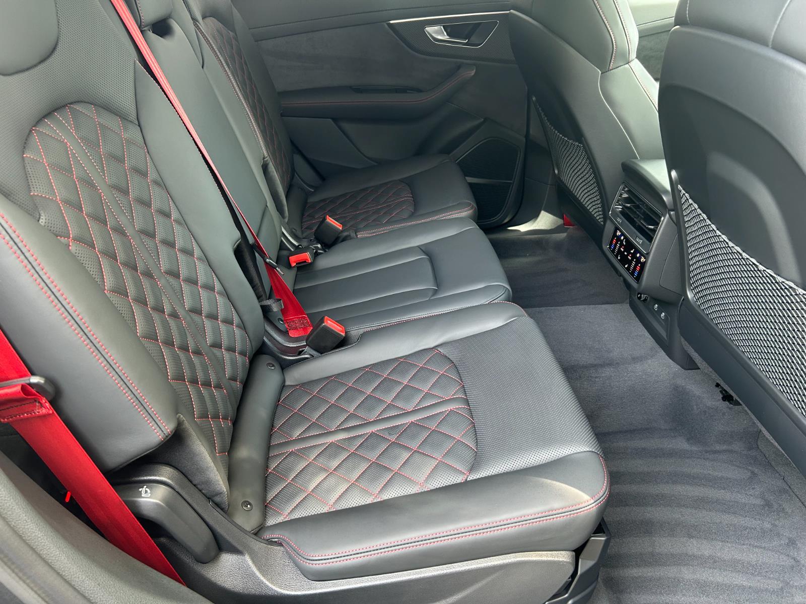 2026 Audi SQ7 Prestige