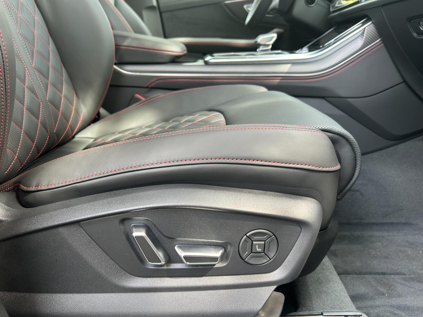 2026 Audi SQ7 Prestige