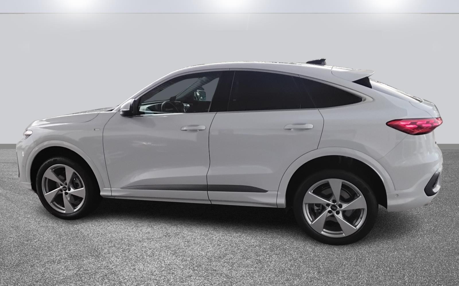 2025 Audi Q5 Sportback Premium Plus