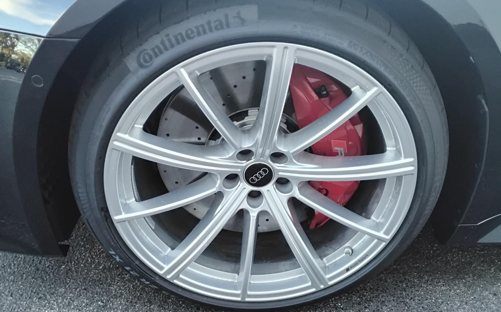 2026 Audi RS 6 Avant performance