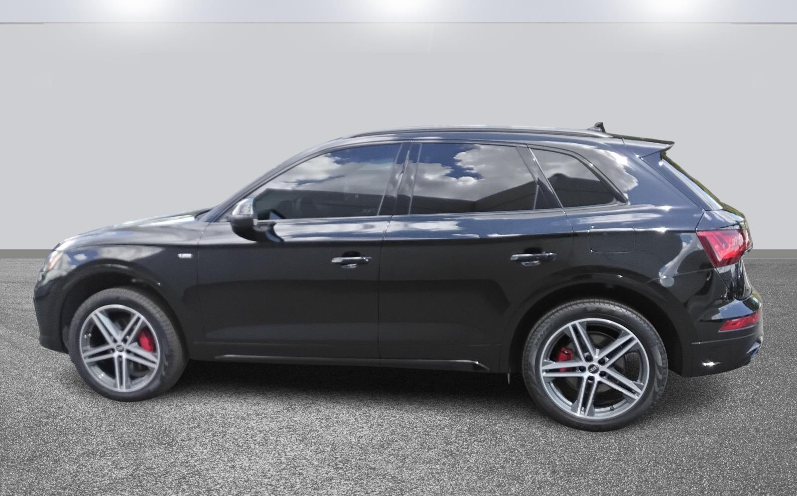 2024 Audi Q5 S line Premium Plus
