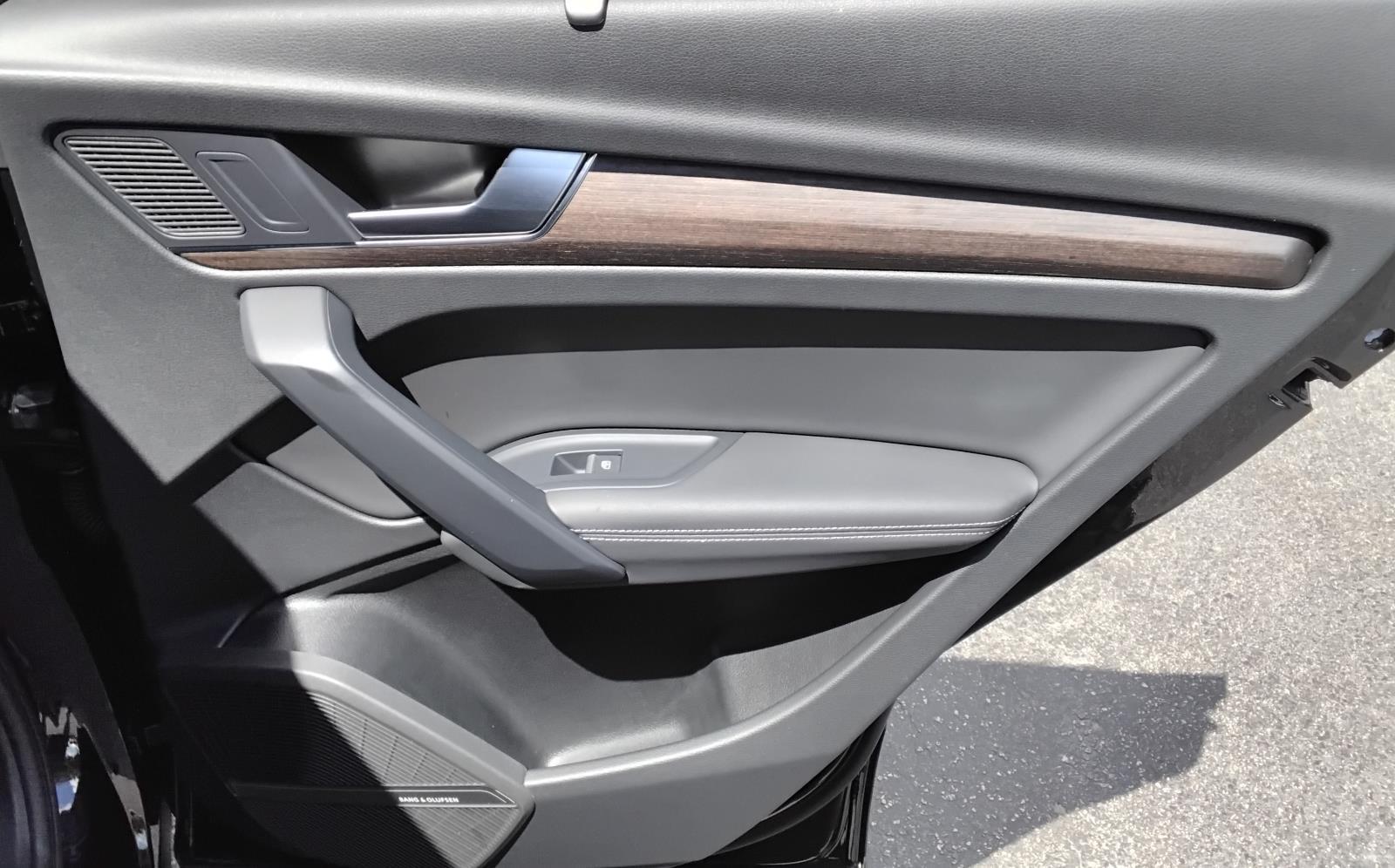 2024 Audi Q5 S line Premium Plus