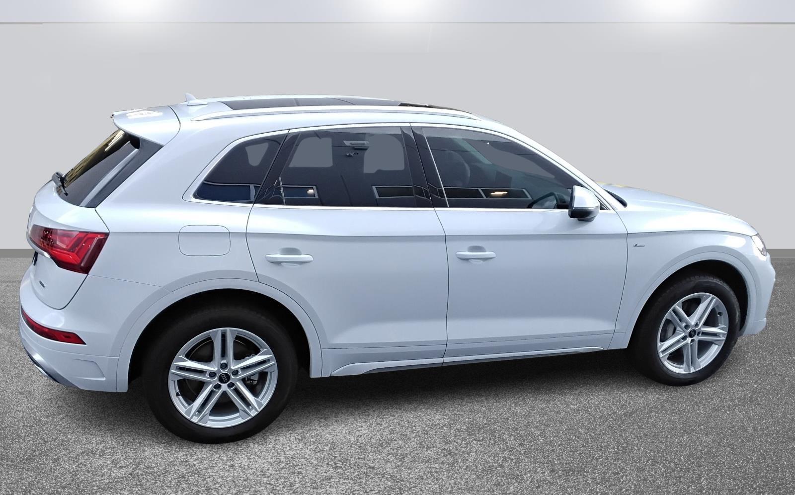 2024 Audi Q5 S line Premium