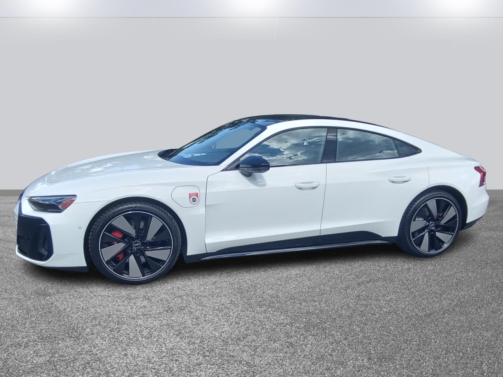 2026 Audi e-tron GT Premium Plus photo 3