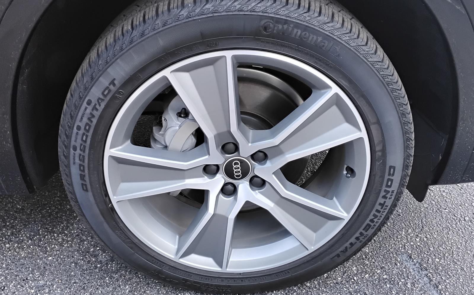 2025 Audi Q5 S line Premium