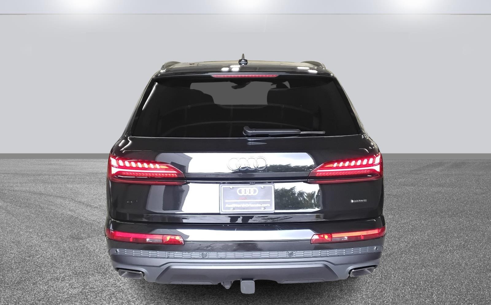 2026 Audi Q7 Premium Plus
