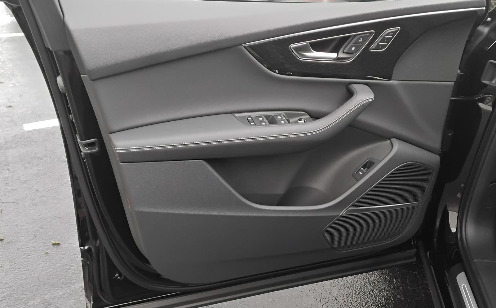 2026 Audi Q7 Premium Plus