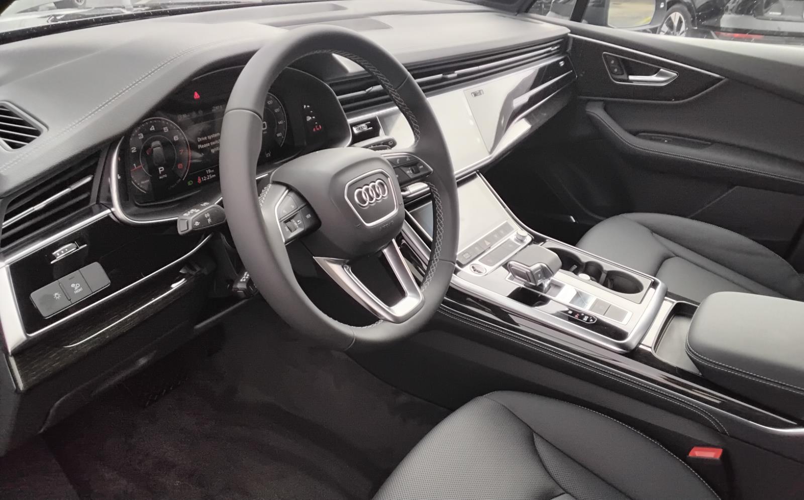 2026 Audi Q7 Premium Plus