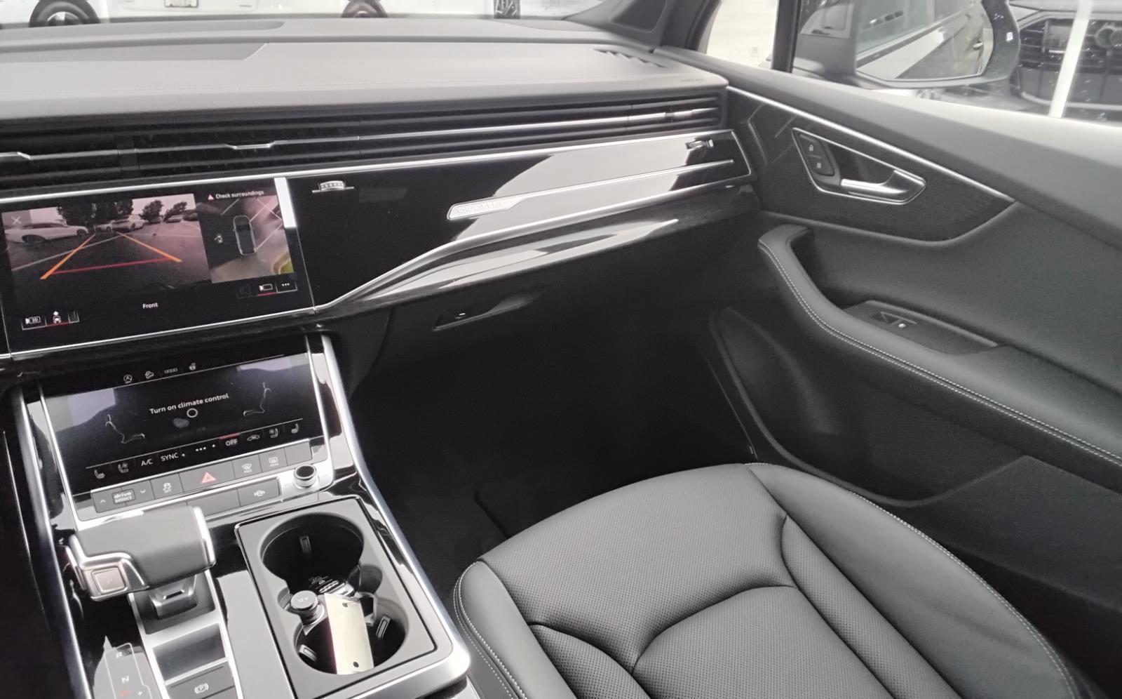 2026 Audi Q7 Premium Plus