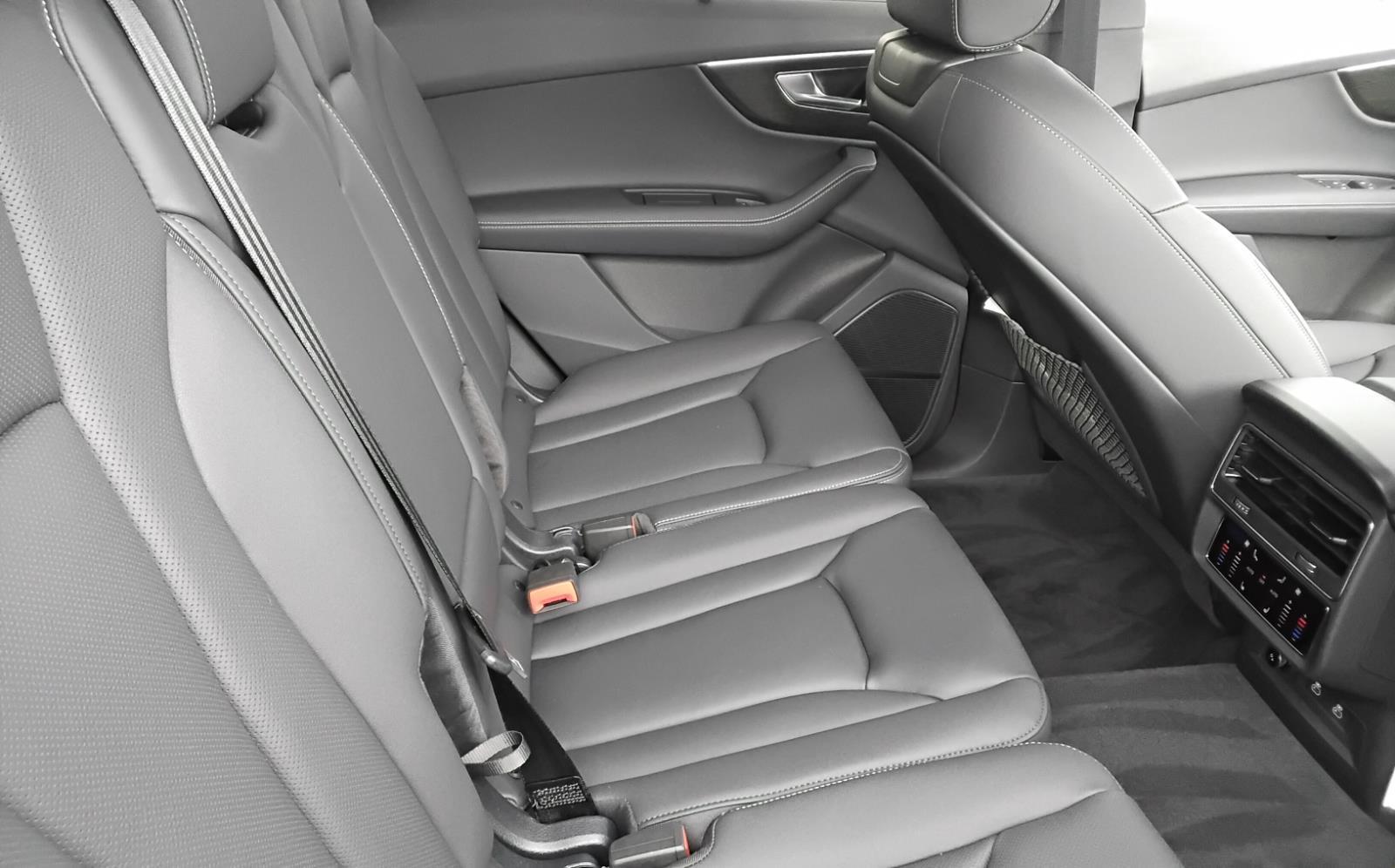 2026 Audi Q7 Premium Plus