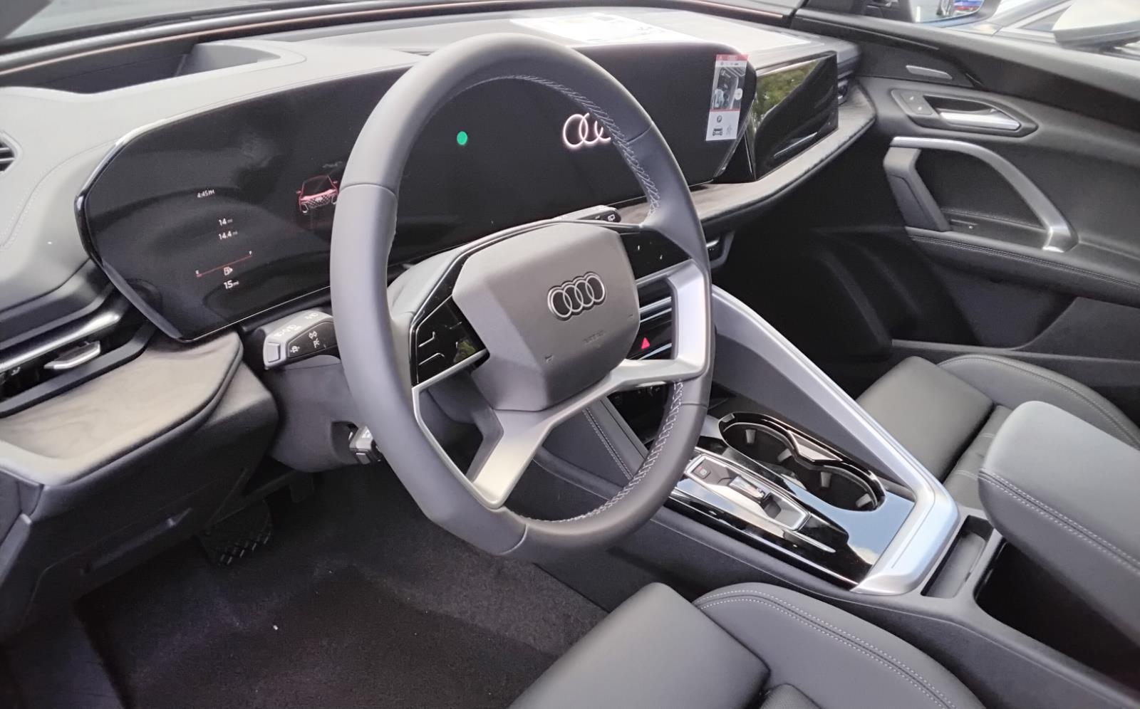 2025 Audi Q5 Premium Plus