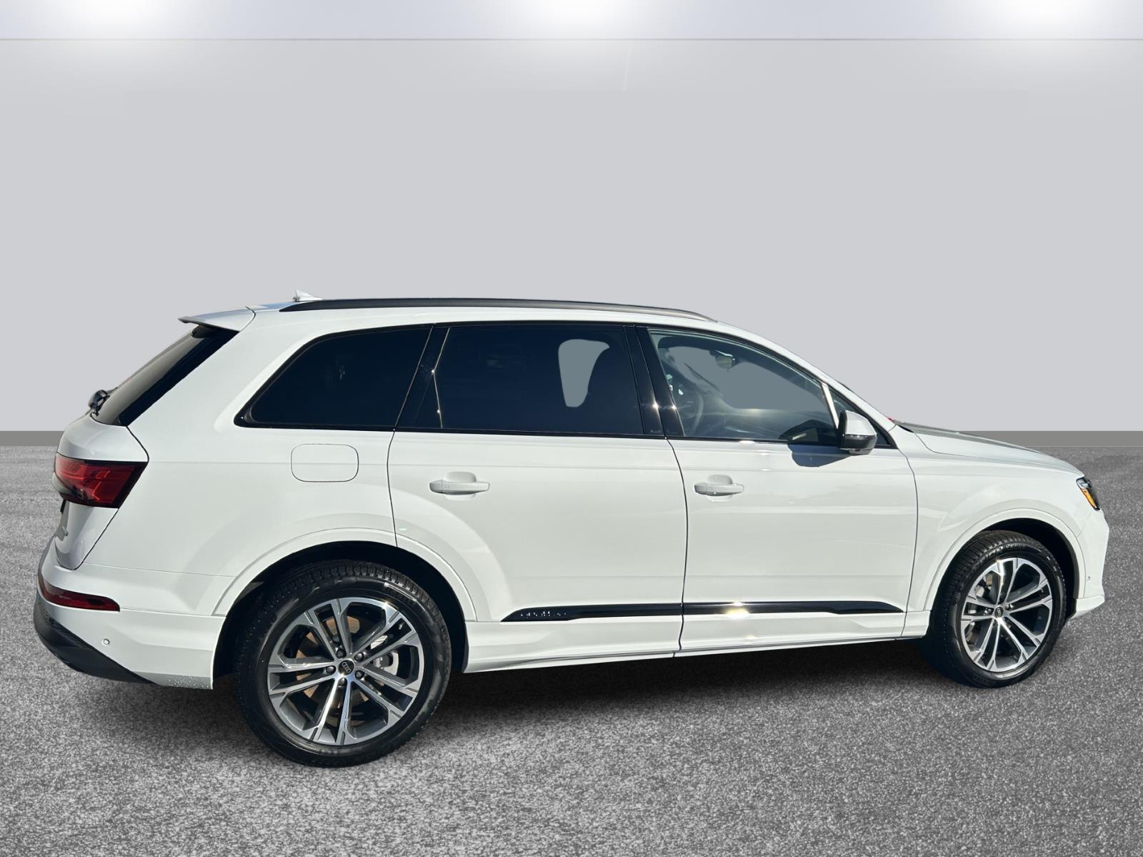 2026 Audi Q7 Premium