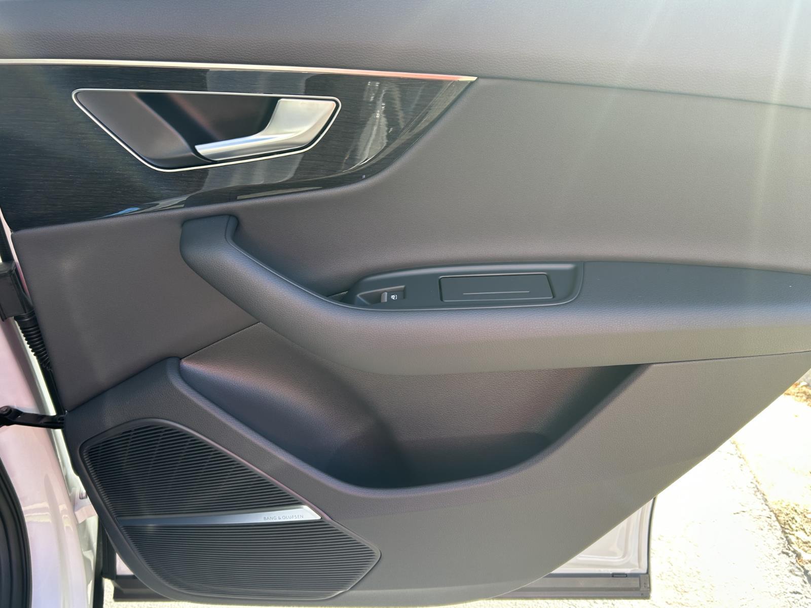 2026 Audi Q7 Premium